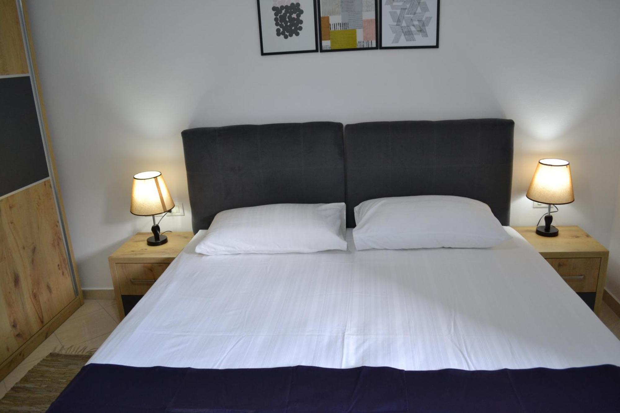 Seaview Gateway 2 Bedrooms Apartment & Garage Vlorë Екстериор снимка