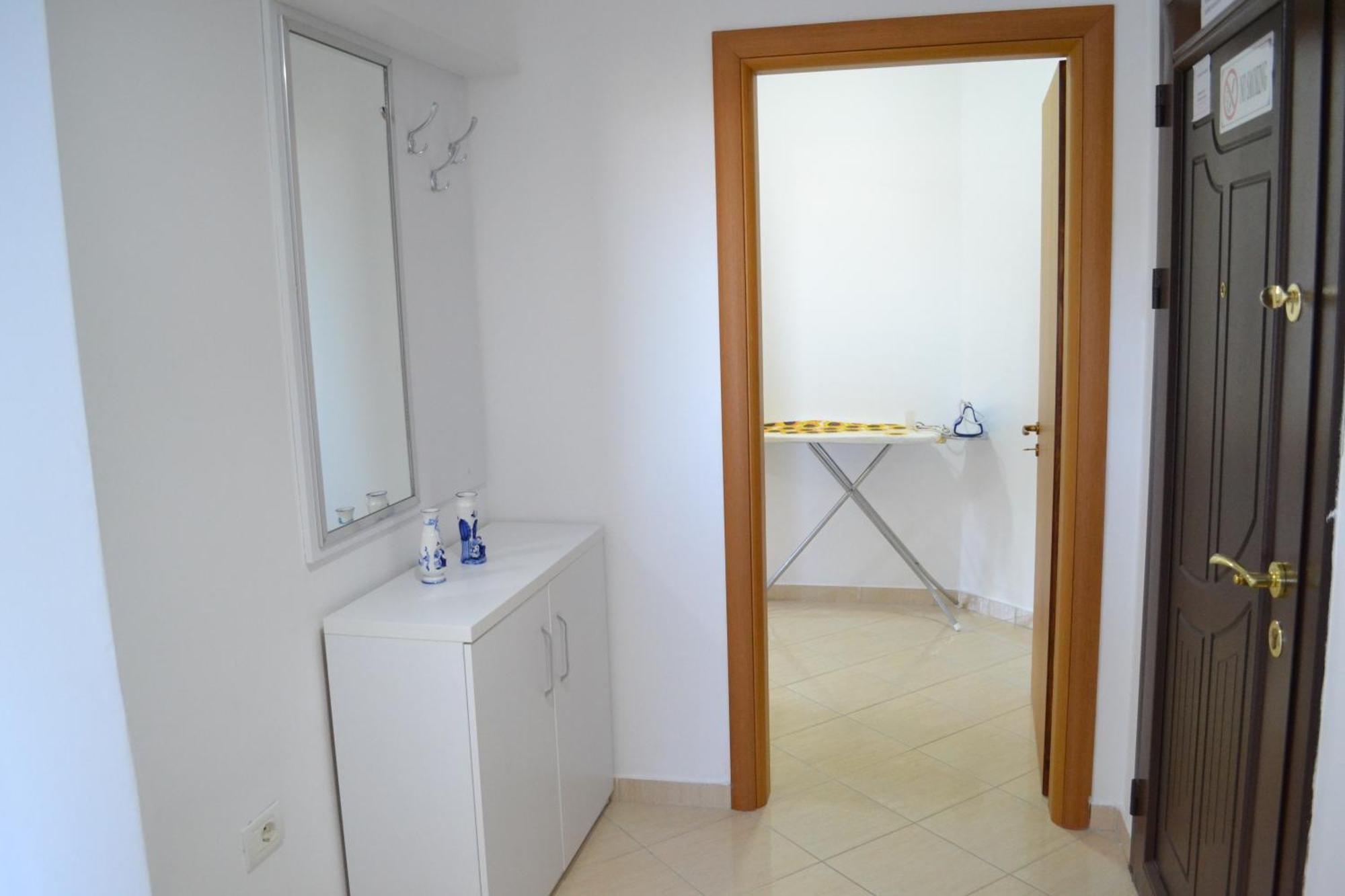 Seaview Gateway 2 Bedrooms Apartment & Garage Vlorë Екстериор снимка