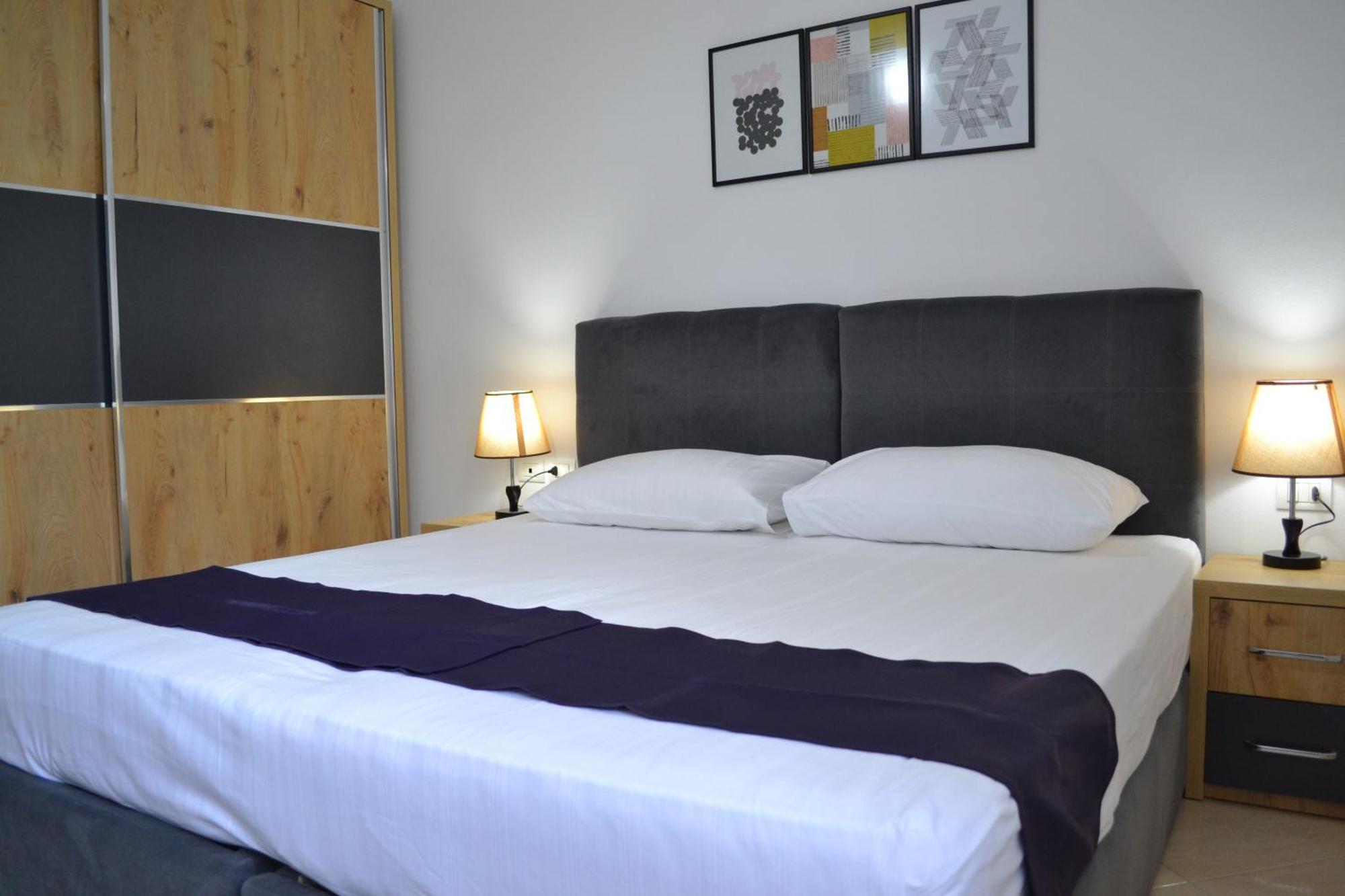 Seaview Gateway 2 Bedrooms Apartment & Garage Vlorë Екстериор снимка