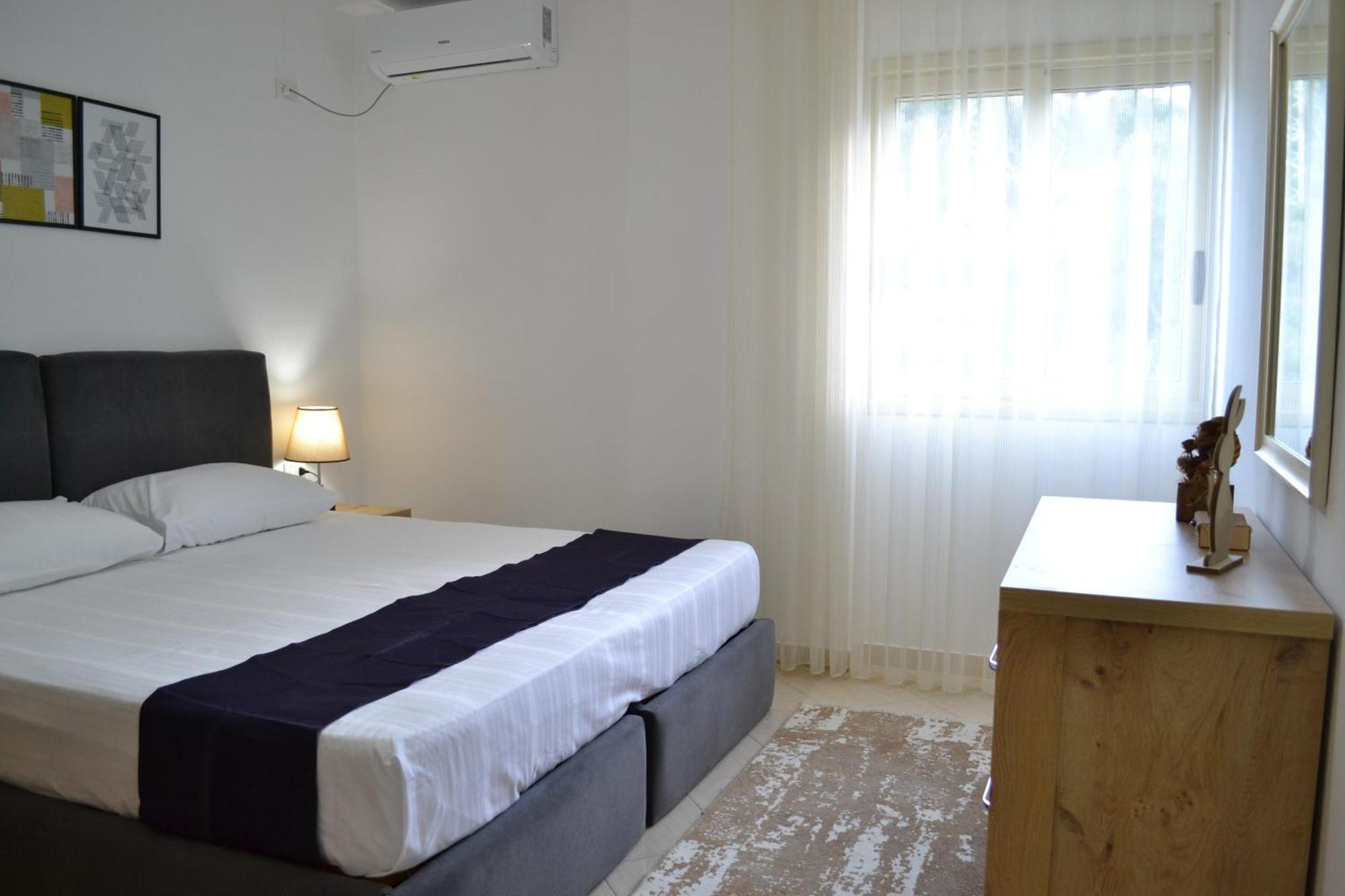 Seaview Gateway 2 Bedrooms Apartment & Garage Vlorë Екстериор снимка